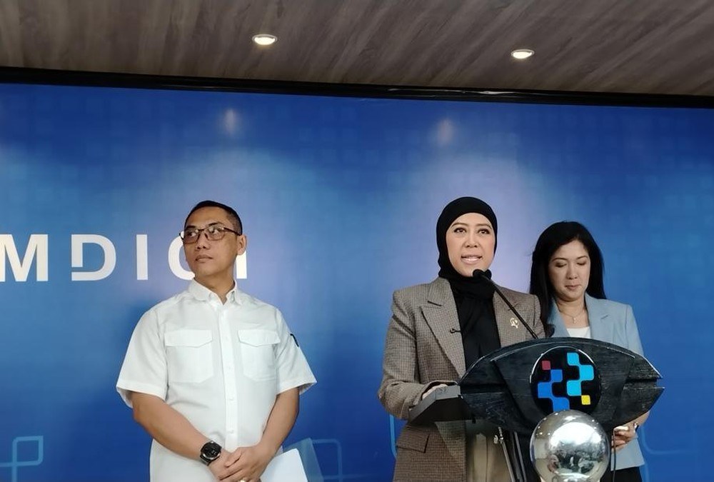 Menkomdigi Meutya Hafid dalam sebuah konferensi pers